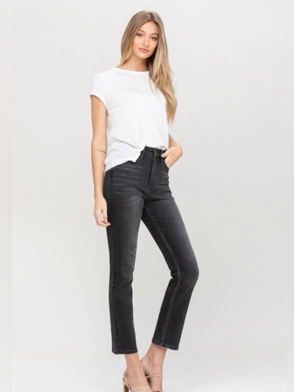 NWT VERVET Victoria- High Rise Stretch Straight Jeans in Black - Size 26